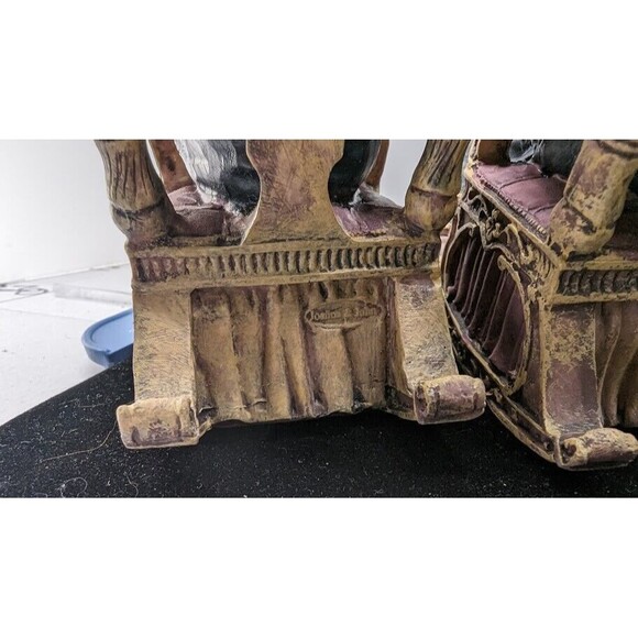 Victoria Collection 2003 Joanna & John Figurines 5 Total in Set 2 x 8" + 3 x 5" - Picture 6 of 14